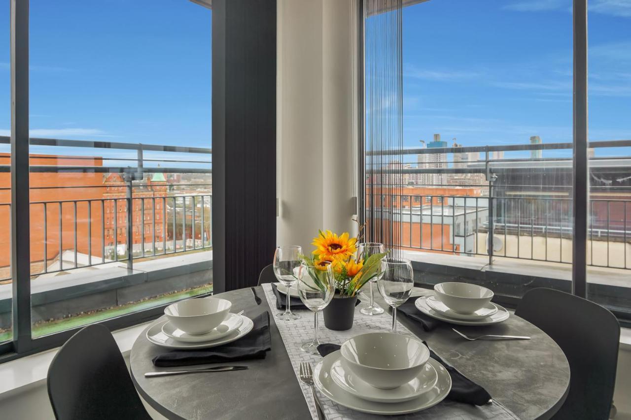 Penthouse - Amazing City Skyline Views - Free Parking - Balcony - Utilita Arena - New St Station - Bullring Shopping Birmingam Exterior foto