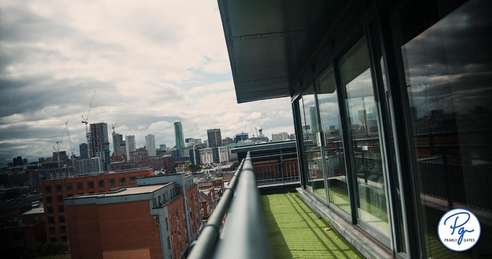 Penthouse - Amazing City Skyline Views - Free Parking - Balcony - Utilita Arena - New St Station - Bullring Shopping Birmingam Exterior foto