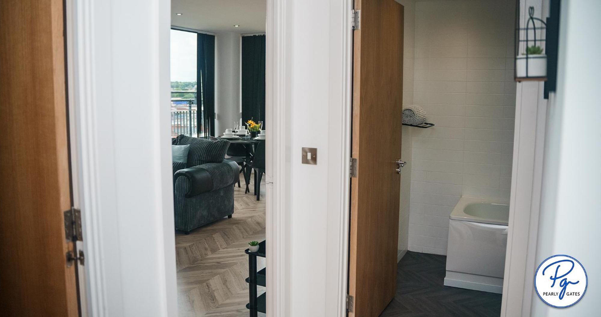 Penthouse - Amazing City Skyline Views - Free Parking - Balcony - Utilita Arena - New St Station - Bullring Shopping Birmingam Exterior foto