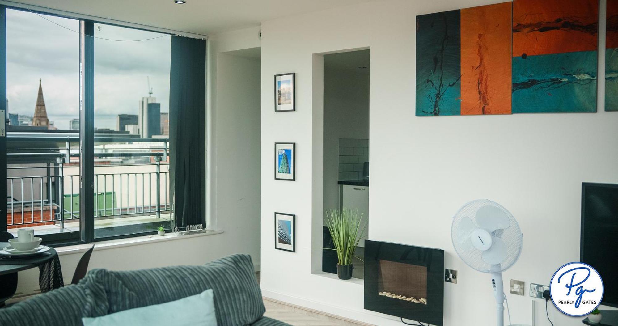 Penthouse - Amazing City Skyline Views - Free Parking - Balcony - Utilita Arena - New St Station - Bullring Shopping Birmingam Exterior foto