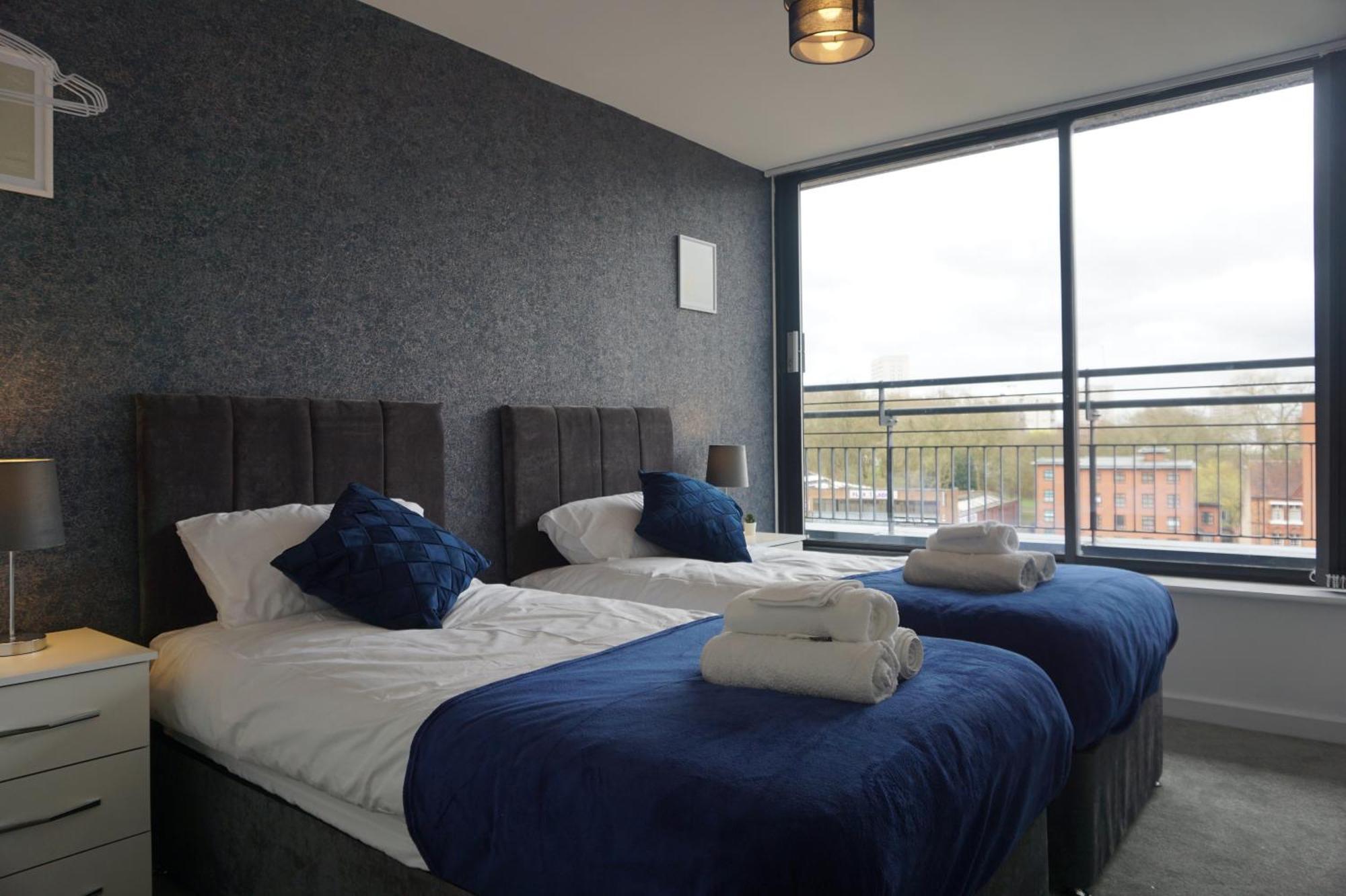 Penthouse - Amazing City Skyline Views - Free Parking - Balcony - Utilita Arena - New St Station - Bullring Shopping Birmingam Exterior foto