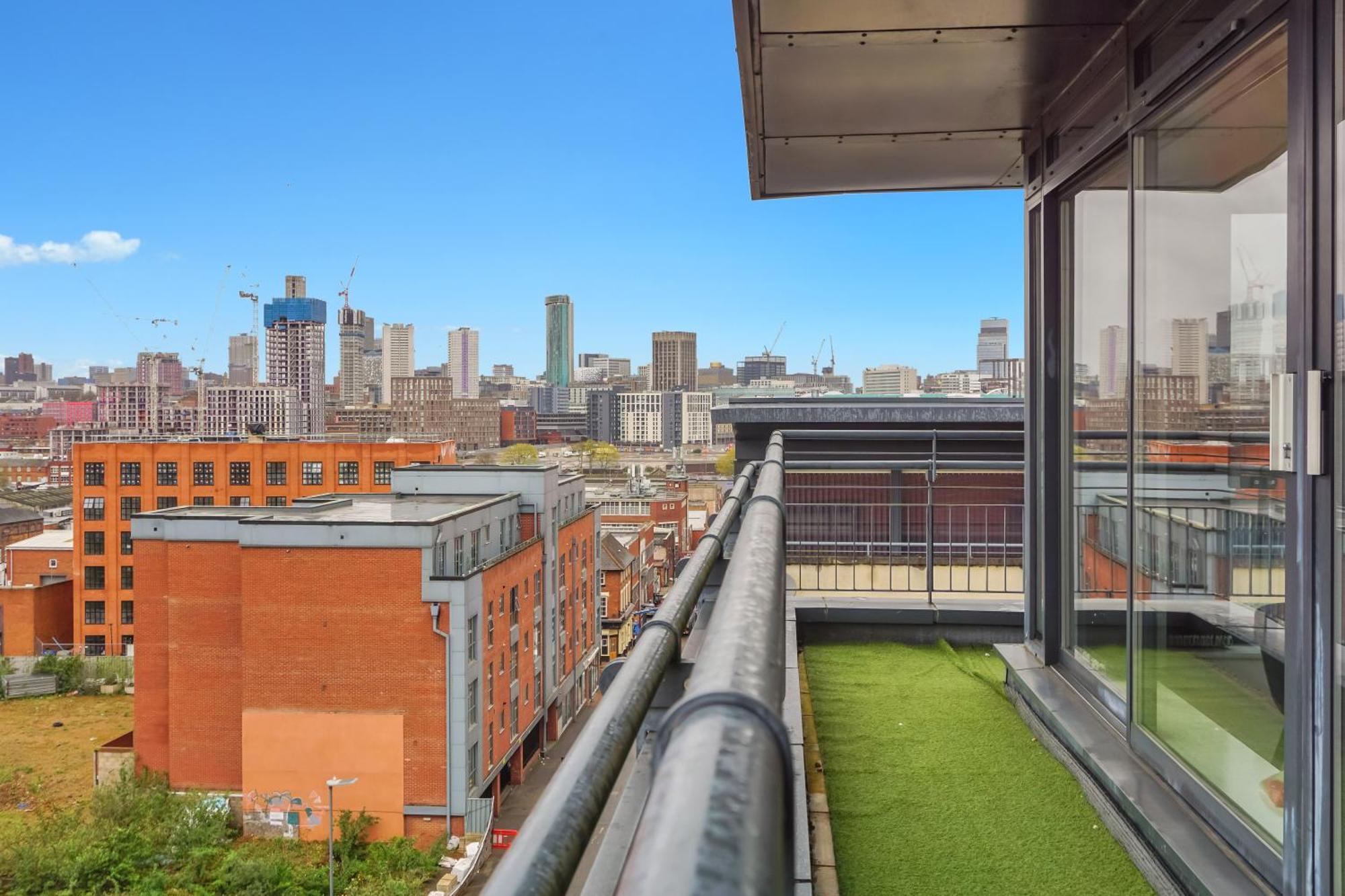 Penthouse - Amazing City Skyline Views - Free Parking - Balcony - Utilita Arena - New St Station - Bullring Shopping Birmingam Exterior foto